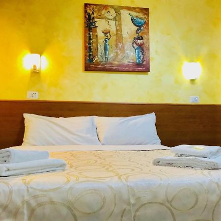 When In Rome Accommodation Экстерьер фото